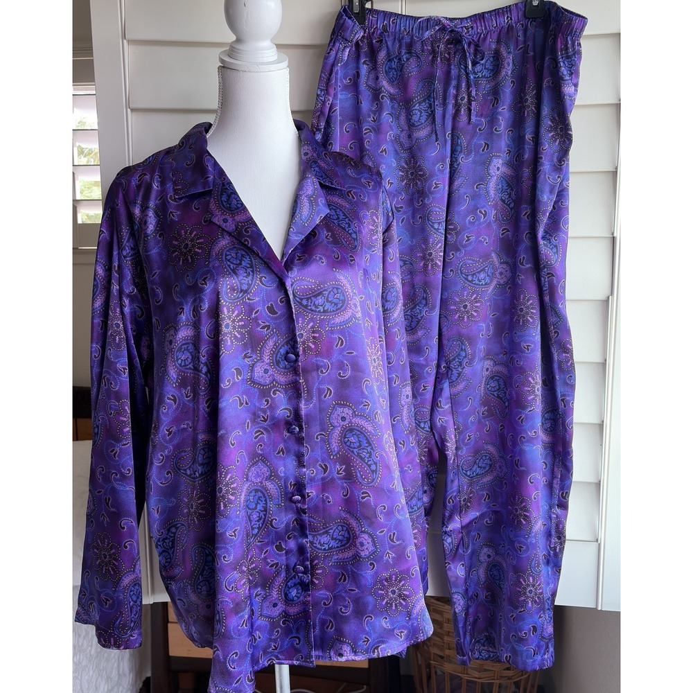 Cacique Sexy Sensual Satin Pajama Set Plus 18/20 Purple Paisley Silky Button Up